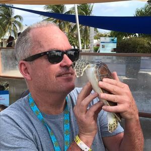 Meet your Posher, Mark